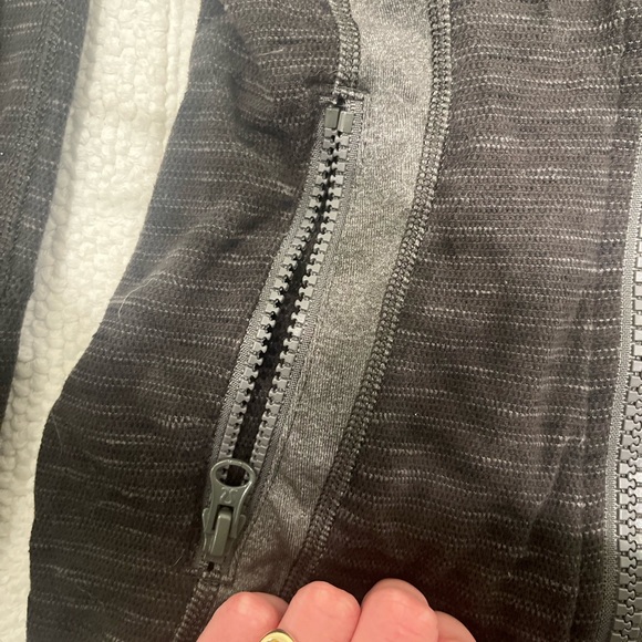 Lululemon define jacket! - Picture 3 of 5